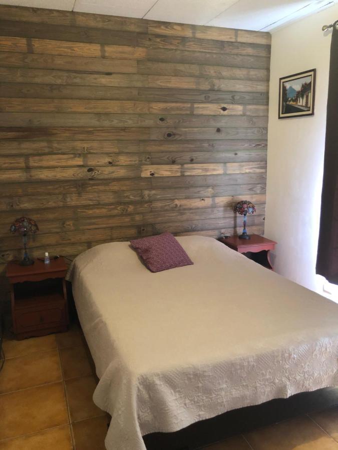 アラフエラ Airport Rio Segundo Studio Bed & Breakfast エクステリア 写真